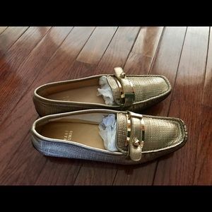 Stuart Weitzman metallic moccasins in size 6 NEW!